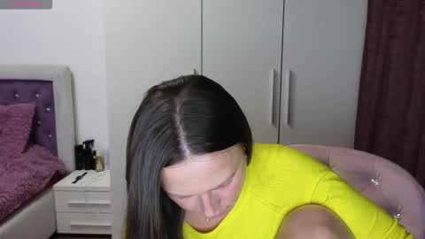   BeyonceDoll       Twitter DollBeyonce    online show from March 6, 11:44 pm