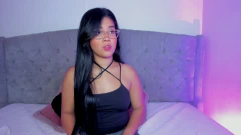 Biannca Diaz online show from April 16, 1:11 pm