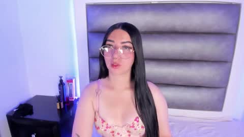 bibiana_js_ online show from March 6, 5:02 am