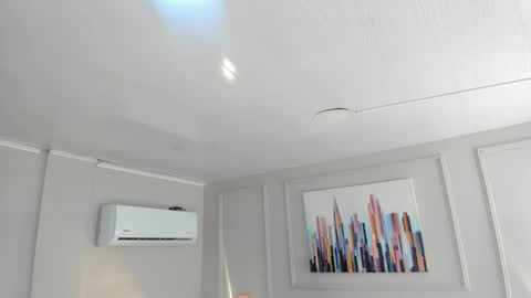   online show from October 22, 10:09 am