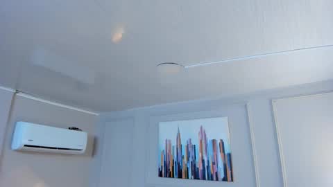   online show from September 25, 10:03 am