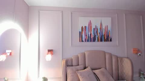   online show from February 1, 10:05 am