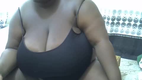 Snapshot of bigchocotities chatting on December 20, 5:04 am bigchocotities online show from December 20, 5:04 am