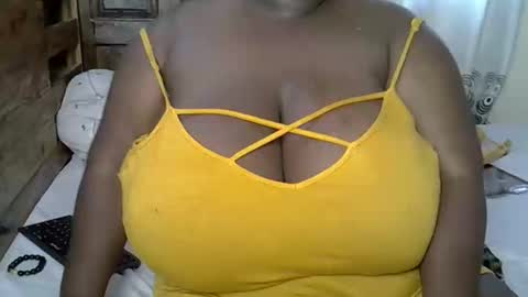 Snapshot of bigchocotities chatting on February 1, 9:11 am bigchocotities online show from February 1, 9:11 am