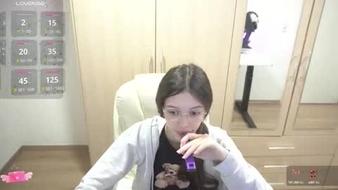 Snapshot of billly1love chatting on October 14, 9:50 pm billy1love online show from October 14, 9:50 pm