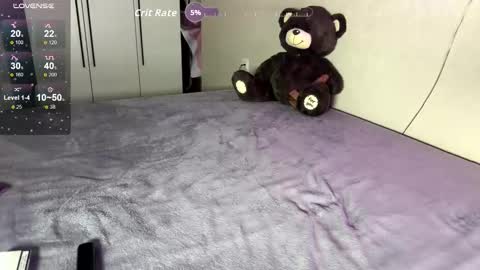 bklfeya online show from December 3, 4:53 pm