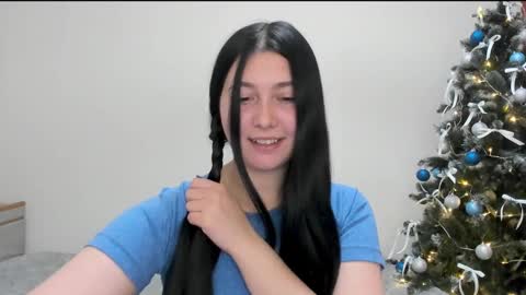 Snapshot of black_berry_bla_ck chatting on December 10, 10:49 am black_berry_bla_ck online show from December 10, 10:49 am