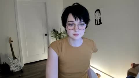 Ella online show from October 21, 2:15 am