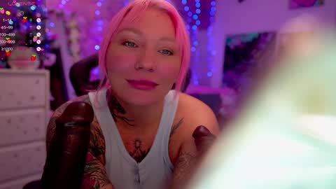 Alice online show from December 14, 7:25 pm