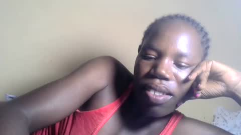 Snapshot of blacksexygal chatting on February 1, 10:23 pm SARAH online show from February 1, 10:23 pm