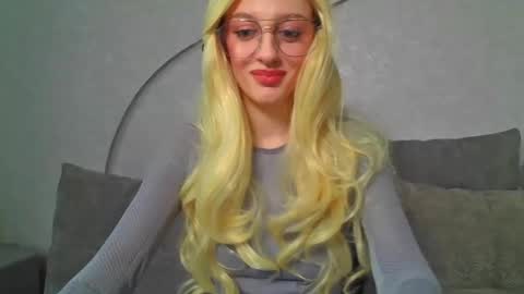 Ivy online show from March 23, 2:12 pm