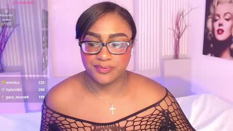 Snapshot of blakmillerrgilson1 chatting on February 25, 11:26 pm Blak Miller Gilson online show from February 25, 11:26 pm