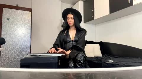 Goddess Blaze online show from September 24, 4:33 am