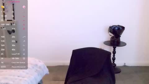 YoYo online show from November 4, 8:19 am