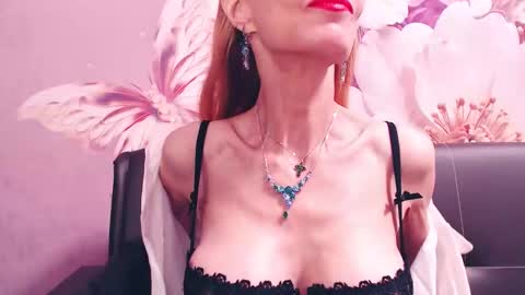 blond_pussy_ online show from November 15, 5:19 am