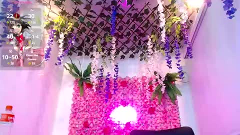 blonde_squirt_ online show from March 2, 1:37 am