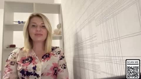 blondie_xoxoxo online show from October 25, 6:04 pm