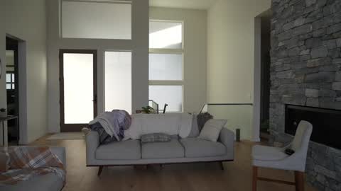 Emma Bloom online show from December 8, 7:11 pm