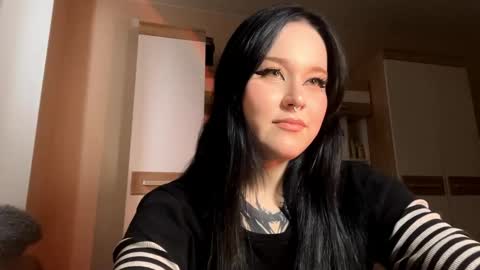 Snapshot of blossombuesing chatting on October 16, 8:17 am Mira online show from October 16, 8:17 am