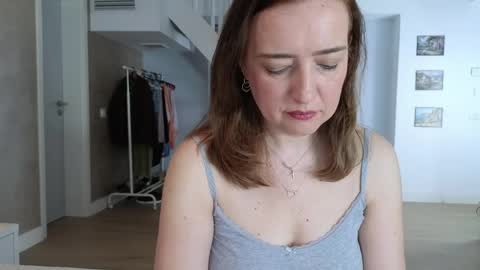 blue_angel_sweet online show from April 5, 3:49 am