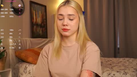 Adeline online show from December 4, 6:37 am