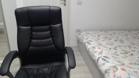 Juliet online show from November 3, 5:17 pm