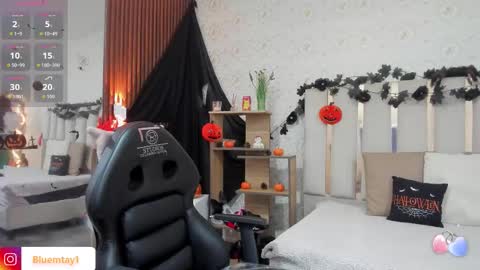 blue_tay1 online show from October 22, 1:05 pm