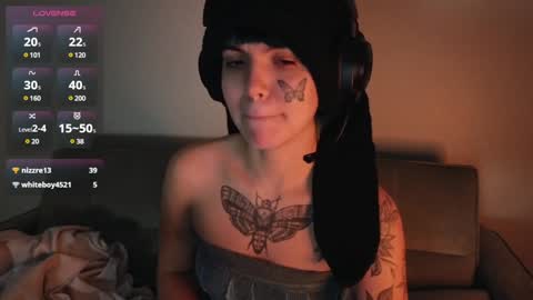 Blue online show from December 5, 5:48 am