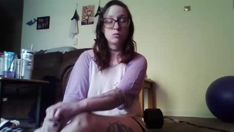 Blueeyedbeauty online show from April 27, 11:57 pm