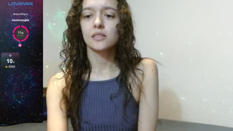 bluevixen7 online show from January 3, 3:16 am