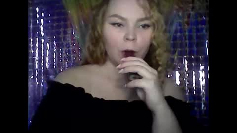 blushing_star online show from March 5, 7:49 am