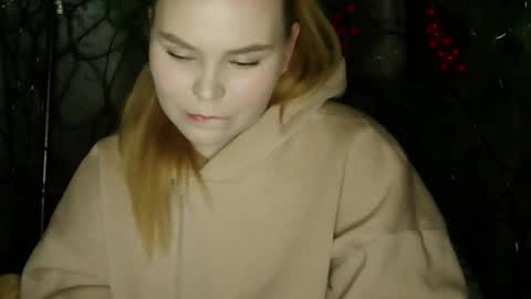 blushing_star online show from January 5, 5:27 pm