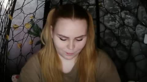 blushing_star online show from April 21, 3:52 pm