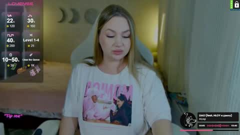 Snapshot of bodylina chatting on October 1, 7:19 pm Lina online show from October 1, 7:19 pm