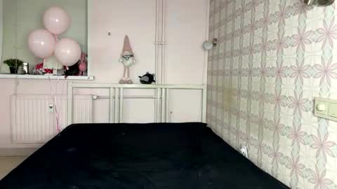 bohemia777 online show from December 13, 7:53 pm