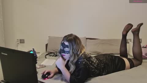 Lucy online show from April 17, 1:13 pm