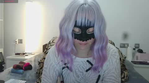 Lucy online show from March 27, 8:26 am