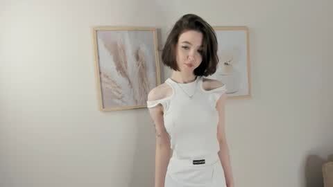 Snapshot of bondistar chatting on September 26, 2:15 pm Bondicca online show from September 26, 2:15 pm