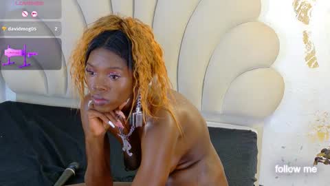 bonieklent online show from December 4, 4:04 am