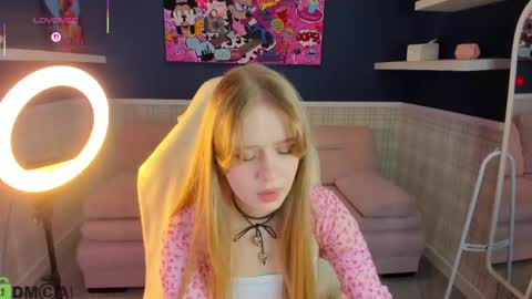 Bonnie online show from April 18, 11:48 pm