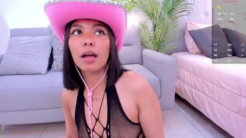 bonnieand_clyde22 online show from April 4, 11:03 pm