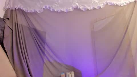   online show from December 22, 12:03 am