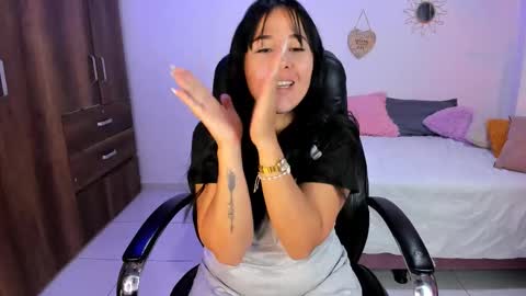 sofia  online show from December 19, 5:49 pm