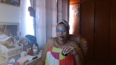 Queen Bon Vivantt online show from January 21, 5:09 pm