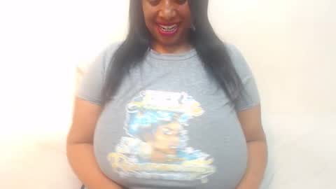 boobyqueen online show from May 31, 4:35 pm