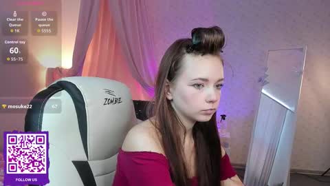 Snapshot of booozekirs_ chatting on September 12, 3:29 am Milena online show from September 12, 3:29 am