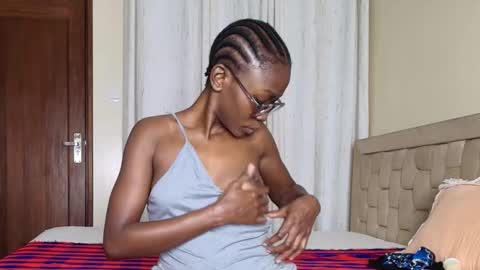 Heather online show from November 25, 11:49 pm