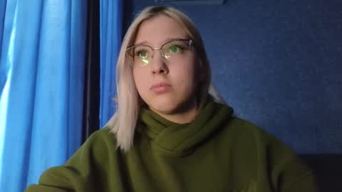 Belle  online show from September 15, 8:33 am