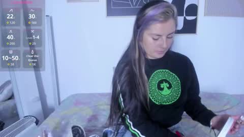 BRANDY  online show from November 11, 1:19 pm