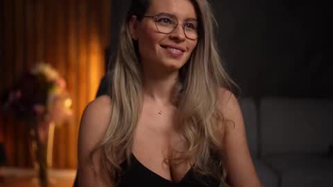 Alex online show from March 4, 4:49 am